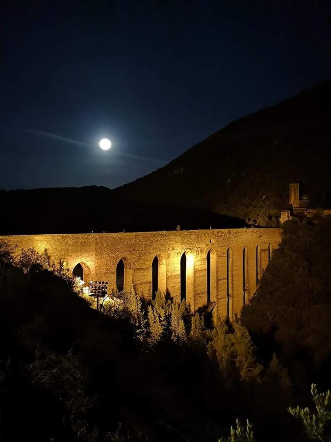 Appartamento Di Via Refini II Spoleto Exteriör bild